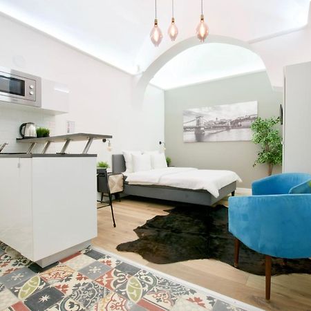 Standard Apartment By Hi5 - Nagysandor Street บูดาเปสต์ ภายนอก รูปภาพ